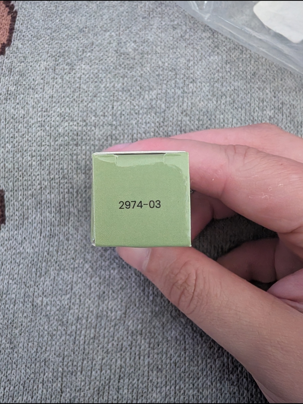 Aloe Vera Lipstick - Color Changing USED - Picture 5 of 7